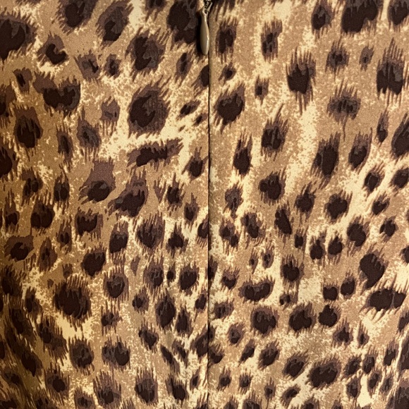 J. McLaughlin leopard print size medium - Picture 3 of 4